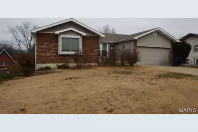 2 Charleroi Place, Lake Saint Louis, MO 63367 - Photo 2