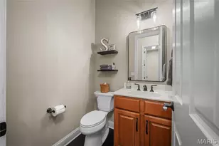 16291 Upper Chesterfield Ridge Dr, Chesterfield, MO 63017 - Photo 12