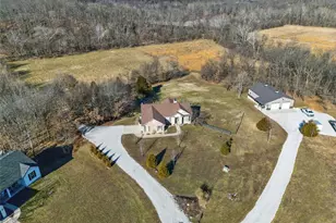 113 Bridlespur Ct, Hawk Point, MO 63349 - Photo 74