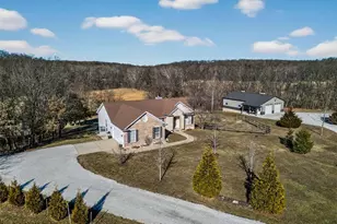 113 Bridlespur Ct, Hawk Point, MO 63349 - Photo 1