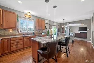27 Carlton Lake Ct, Wentzville, MO 63385 - Photo 10