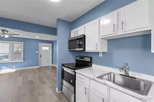 1914 Overland Dr, Saint Louis, MO 63114 - Photo 8