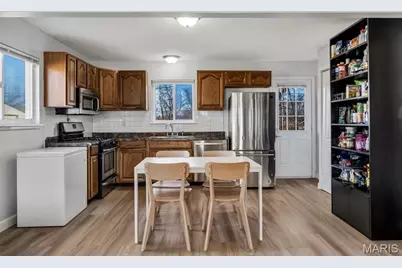 24 Roland Avenue, O'Fallon, MO 63366 - Photo 10