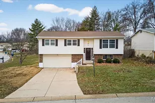 5 Gail Dr, Saint Peters, MO 63376 - Photo 1