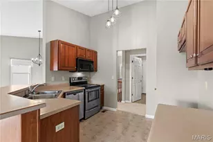 2136 Farnsworth Dr, O'Fallon, MO 63368 - Photo 12