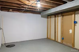 8570 North Ave, Saint John, MO 63114 - Photo 44