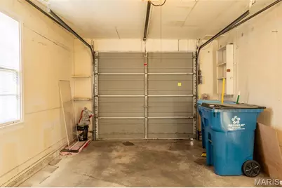 8570 North Avenue, Saint John, MO 63114 - Photo 34