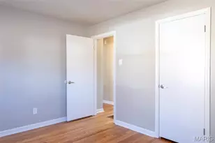 8570 North Ave, Saint John, MO 63114 - Photo 34