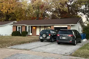 11136 Cadigan Dr, Saint Louis, MO 63138 - Photo 1