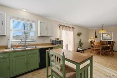 244 Wolfner Drive, Fenton, MO 63026 - Photo 10