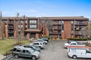 572 Coeur de Royale Dr, Saint Louis, MO 63141 - Photo 36