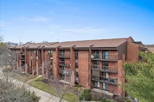 572 Coeur de Royale Dr, Saint Louis, MO 63141 - Photo 30