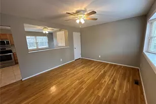 1652 Oliveto Ln, Hazelwood, MO 63042 - Photo 6