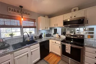 702 Shenandoah Ave, Cuba, MO 65453 - Photo 6