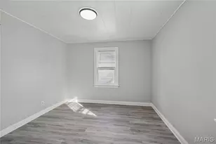 222 Henquin Dr, Saint Louis, MO 63135 - Photo 12
