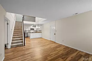 1940 Meadowtree Ln, Kirkwood, MO 63122 - Photo 6