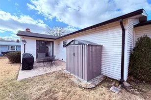 1864 Redcoat Dr, Maryland Heights, MO 63043 - Photo 26