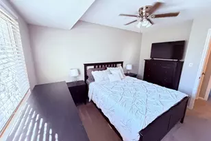 1864 Redcoat Dr, Maryland Heights, MO 63043 - Photo 18