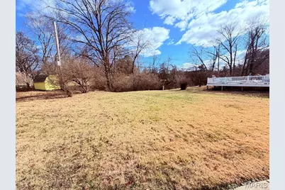 1864 Redcoat Drive, Maryland Heights, MO 63043 - Photo 24