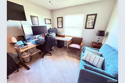 1864 Redcoat Drive, Maryland Heights, MO 63043 - Photo 16