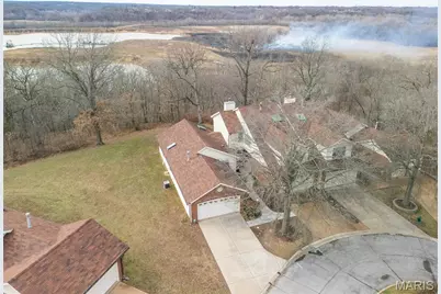 5640 Duchesne Parque Drive, Saint Louis, MO 63128 - Photo 4