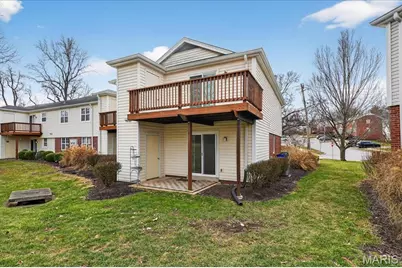 9185 Wrenwood Lane, Brentwood, MO 63144 - Photo 14