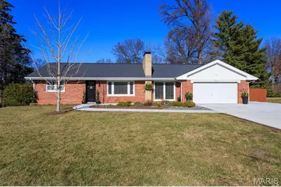 12415 Matthews Lane, Saint Louis, MO 63127 - Photo 2