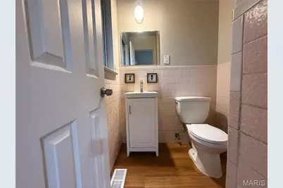 810 Manresa Lane, Florissant, MO 63031 - Photo 10