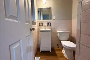 810 Manresa Ln, Florissant, MO 63031 - Photo 10