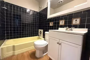 810 Manresa Ln, Florissant, MO 63031 - Photo 6