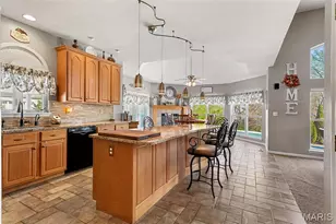 249 Dardenne Farms Dr, Saint Charles, MO 63304 - Photo 8