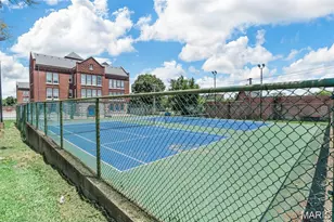 28 Columbus Square Dr, Saint Louis, MO 63101 - Photo 32