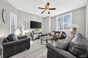 28 Columbus Square Dr, Saint Louis, MO 63101 - Photo 16