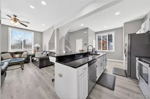 28 Columbus Square Dr, Saint Louis, MO 63101 - Photo 10