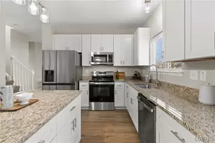 1532 Oakland Hills Dr, O'Fallon, MO 63366 - Photo 12