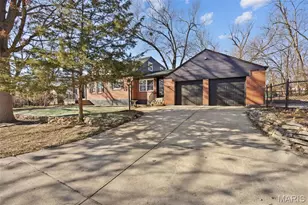 831 S Harrison Ave, Kirkwood, MO 63122 - Photo 1