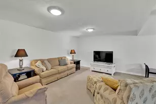 759 Carman Woods Dr, Manchester, MO 63021 - Photo 28