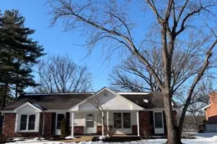 10938 Mugan Dr, Saint Louis, MO 63123 - Photo 2