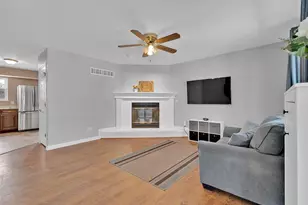 309 Della Dr, Saint Peters, MO 63376 - Photo 6