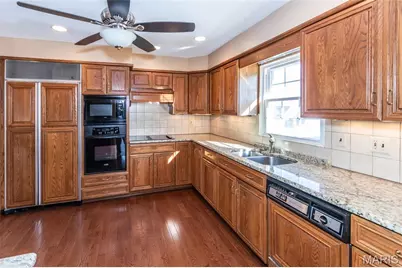 1031 Glenway Drive, Saint Louis, MO 63122 - Photo 10