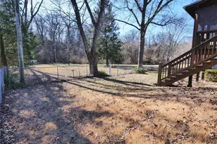 1258 Belgrove Dr, Saint Louis, MO 63137 - Photo 6