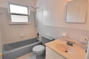 1258 Belgrove Dr, Saint Louis, MO 63137 - Photo 10