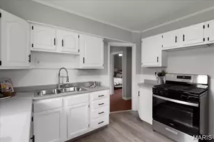 6800 Stratford Ave, Saint Louis, MO 63121 - Photo 8
