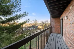 585 Coeur de Royale Dr, Creve Coeur, MO 63141 - Photo 22