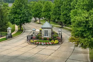 153 Kendall Bluff Ct, Chesterfield, MO 63017 - Photo 40