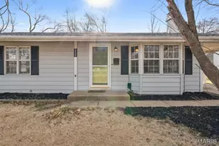 6900 Foxcroft Dr, Affton, MO 63123 - Photo 38