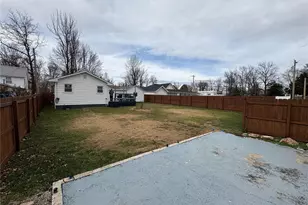 206 Rhoda St, St James, MO 65559 - Photo 8