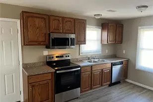 348 W 2nd St, Lebanon, MO 65536 - Photo 8