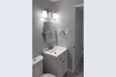 52 Marquette Drive, Florissant, MO 63031 - Photo 16