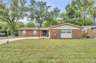 1730 Parktree Ln, Saint Louis, MO 63138 - Photo 32